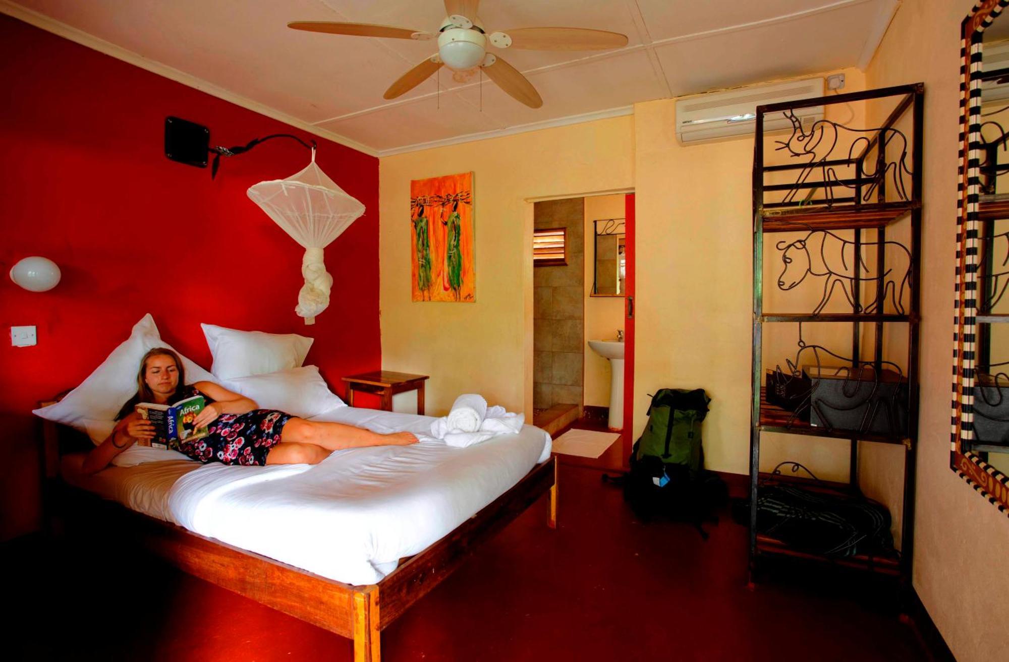 A Pousada Jollyboys Backpackers Livingstone Exterior foto
